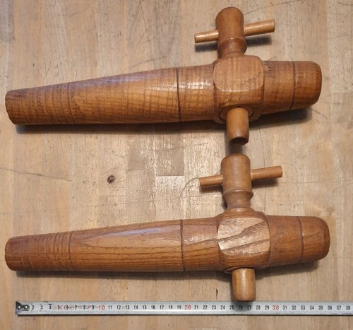 Anciens robinets pour - 2,