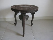 Ancienne table basse – Origine : Afrique noire