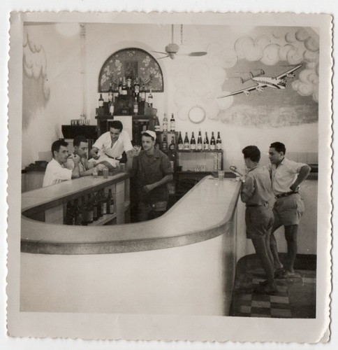 Photo anonyme bar des - anonyme,