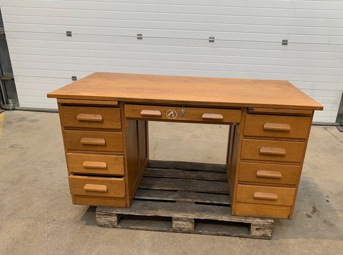 Ancien bureau ministre - ,