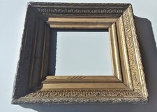 Cadre Barbizon feuille d'acanthe XIXème (à restaurer) Format : 49 x 44 x 6.5 cm.