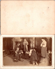 France, Reconstitution scène historique, mannequins de cire, naissance dans une 