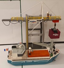PLAYMOBIL REF 70779 + 5254 : LE CARGO + LE PORTE CONTENAIR - TRES BON ETAT