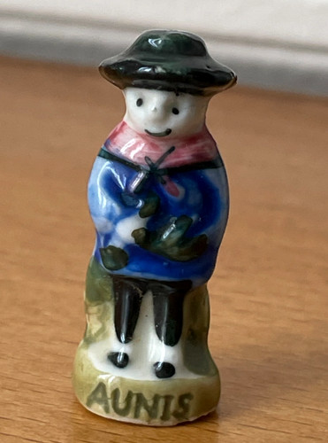 Fève homme aunis france - fève,