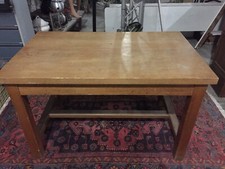 R 1409 Petite table de ferme