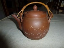 SUPERBE THEIERE EN TERRE CUITE