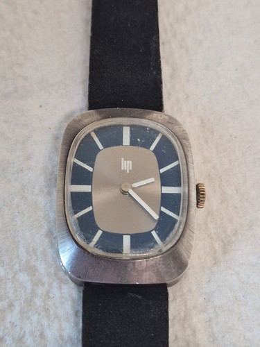 Montre lip mécanique - lip, vintage