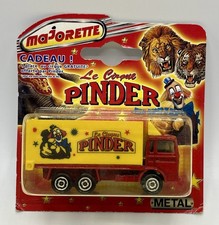 Camion Renault Le Cirque Pinder au 1:100° - MAJORETTE Metal 265 - 2003 - Neuf