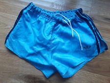 short nylon Adidas vintage, 100% polyamide, taille 85, très bon état