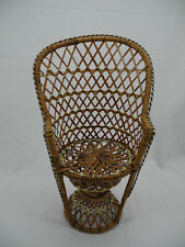 fauteuil poupée rotin style Emmanuelle jouet vintage rattan chair for doll toy 