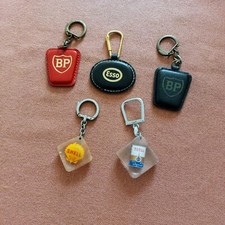Lot ancien de Porte clé  BP. ESSO. TOTAL. SHELL- 