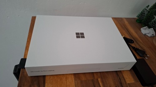Microsoft surface laptop - surface,
