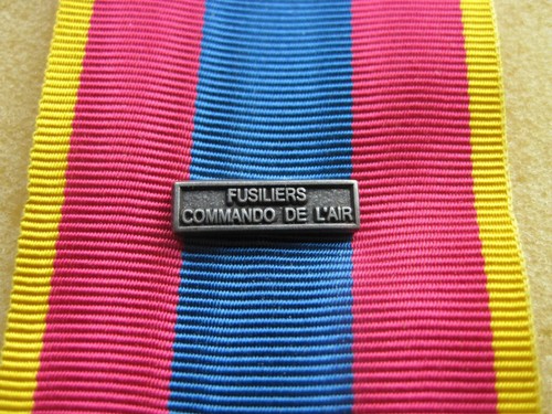 Agrafe miniature fusiliers - ,