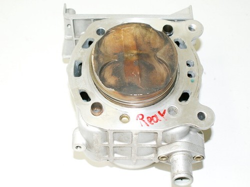 Ducati 749 cylindre arrière - 749,