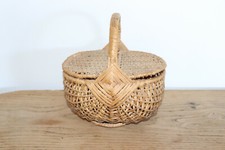 ANCIEN PETIT PANIER EN OSIER A OEUF  EPICERIE