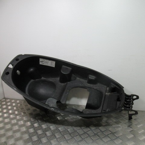 Bac sous selle aprilia 125 - sous,