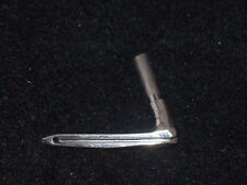 BOUCLEUR POUR MACHINES A COUDRE INDUSTRIELLES