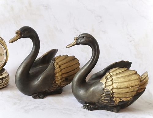 Statuettes couple de cygnes - *,