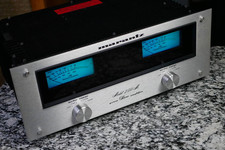 Amplificateur stéréo de puissance Marantz modèle 250M maintenu fonctionnel d'...