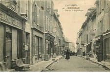CANTAL   MAURIAC  rue de la république