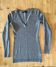 pull 100% cachemire Galeries Lafayette gris col V taille 34/36