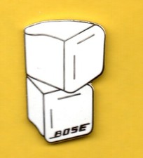 Pin's Lapel pin Pins MUSIC HIFI Haut-parleurs Enceinte loudspeakers BOSE blanche