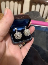 Boucles D’oreilles Anciennes