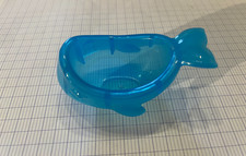 BAIGNOIRE BLEUE EN FORME DE