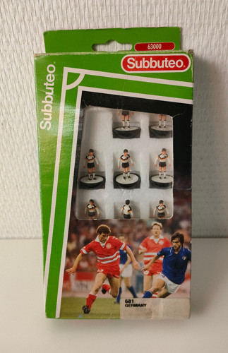 Subbuteo football 63000 681 - football,