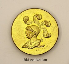 Bouton de Livrée, Heaume des