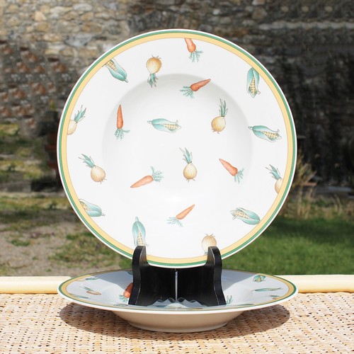 Ensemble assiettes - ensemble, 2