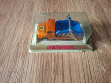 MINIATURE MAJORETTE 1/100