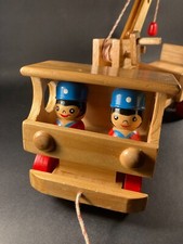 Camion Grue en Bois Massif – Jouet à Tirer avec Treuil Fonctionnel