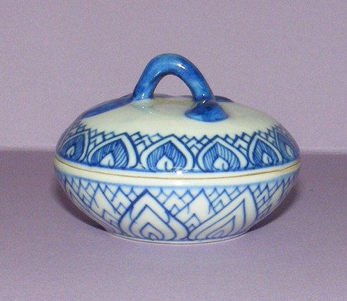 Boite pilules porcelaine - pilules,