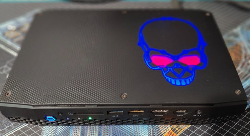 Intel nuc hades canyon - nuc,