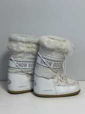 Snow Boot Style Moon Boot Flat