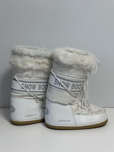 Snow boot style moon - boot, flat