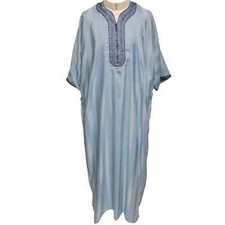 Homme Marocain Bleu Clair