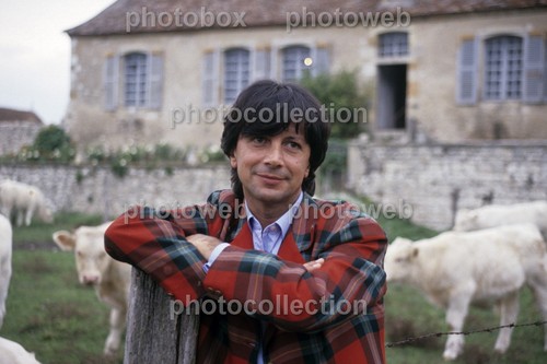 Herve vilard exclusive - *,