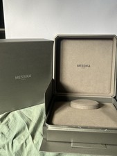 Surboîte avec Boîte Messika