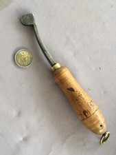 Ancien outil de cordonnier