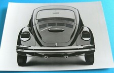 2 photos presse VOLKSWAGEN VW 1303 coccinelle / format moyen /// 238