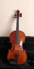 Violon entier fait par Menesson. Daté 1872
