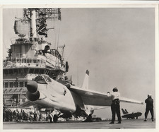 CRUSADERS CRUSADER CARRIER CLEMENCEAU PORTE AVION AVIATION 25 X 20 cm