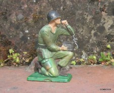 STARLUX SOLDAT ARMEE MODERNE COMMANDO TENUE PARACHUTISTE / TELEPHONISTE A GENOUX