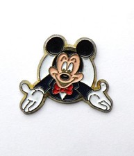 Pin's  Esso Mickey Disney