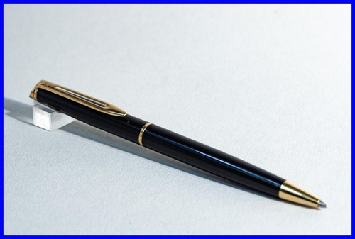 Stylo bille waterman - À,