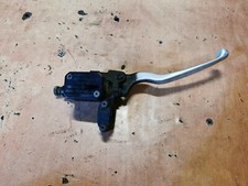 MAITRE CYLINDRE FREIN AVANT -