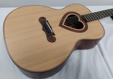 Guitare acoustique ZEMAITIS