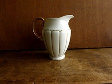 crémier en porcelaine tchèque victoria china